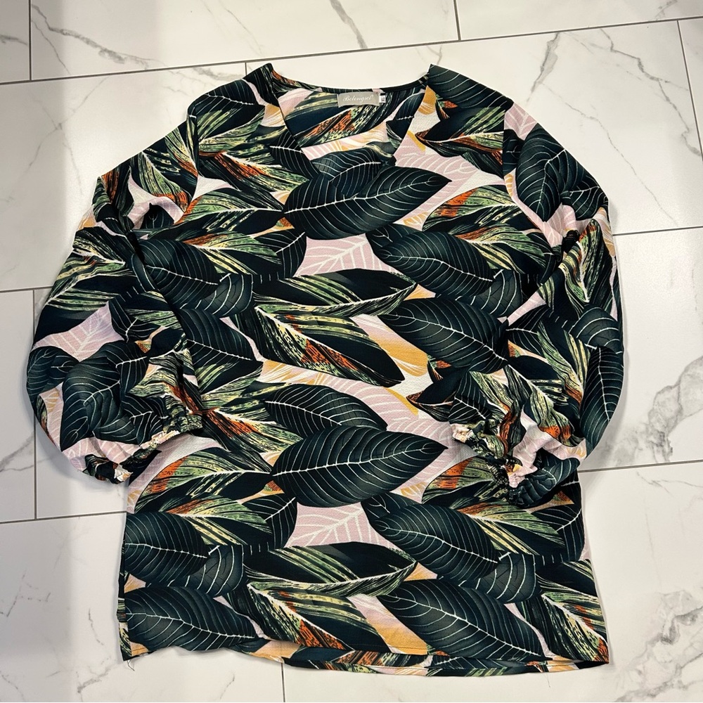 Leaf Patterned Women's Tunic Top - image 3